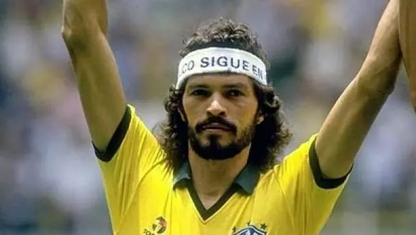 SOCRATES: A LEGEND OF FOOTBALL AND SOCIALISM