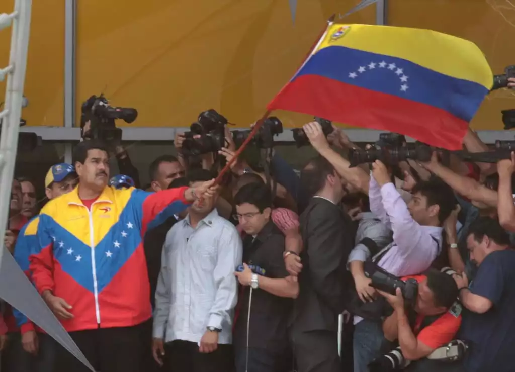 Maduro Welcomes De-dollarization of the Latin American Economy with Unit Currency ‘Sur’
